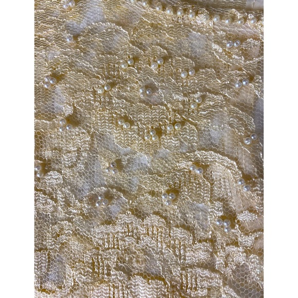 90’s VINTAGE Cropped Lace Top 🦪 - Picture 4 of 9